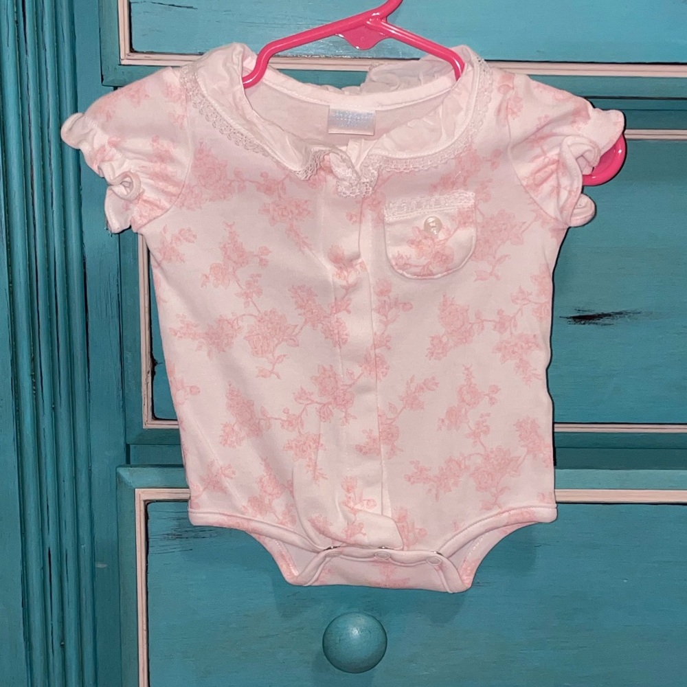 Infant Girl bundle.